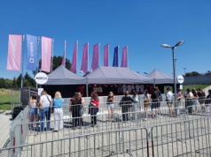 Shawn Mendes zagra w Krakowie. Pierwsi fani już  są pod Areną [INFORMATOR KONCERTOWY]