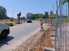 Przestój na budowie drogi do stadionu. Inwestycja ponownie opóźniona