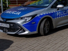 Policjanci nie dowierzali, gdy ich zatrzymali. On pijany, a ona pijana i ścigana