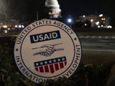 USA niszczy środki antykoncepcyjne USAID. Francja chce je… zarekwirować