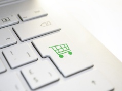 Polski e-commerce: więcej produktów w koszyku i więcej zwrotów, a mniej lojalności