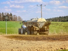 Ministerstwo nie zrezygnuje z prowadzenia rejestrów zabiegów agrotechnicznych. Powołują się na przepisy unijne