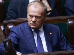 Tusk pokazał, co myśli o nowym prezydencie? Ekspertka: Sylwetka nie była przypadkowa