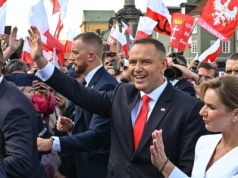 Karol Nawrocki już w Pałacu Prezydenckim. Na trasie dziękował Polakom za wsparcie [RELACJA NA ŻYWO]