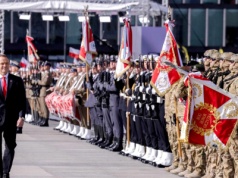 Uśmiechnięty radykał. Nawrocki będzie męczył, dociskał, ponaglał. Kampania rozpoczęta