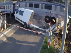 Zderzenie na przejeździe w Woli Filipowskiej [WIDEO]