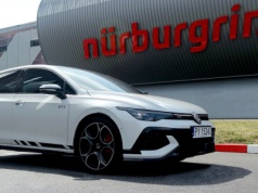 VW Golf GTI Clubsport to hot hatch idealny? Test ekstremalny na Nürburgringu