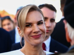 Marta Nawrocka tak ubrana weszła do Pałacu. Zaskoczyła?