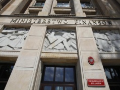 MF przesłał do konsultacji projekt nowelizacji ułatwiającej połączenie części PZU z Pekao
