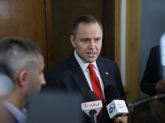 Szybko poszło. Pierwszy dzień urzędowania i pierwsza niespełniona obietnica Nawrockiego