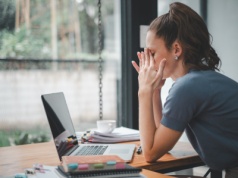 Polacy boją się krótszego czasu pracy. Widzą problem, o którym się nie mówi