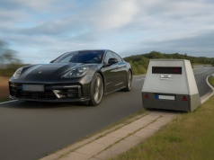 321 km/h na ograniczeniu 120 km/h. Kierowca Porsche przyłapany przez fotoradar
