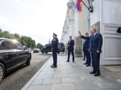 Putin: Zjednoczone Emiraty Arabskie możliwym miejscem spotkania z Trumpem
