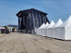 Dwie sceny już stoją. Przed nami Męskie Granie Kraków 2025 [LINE-UP]
