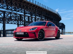 Felieton: Toyota GR86 - Bohater jakiego potrzebujemy