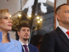 Tyle Nawroccy dali na tacę w kościele. Ksiądz zabrał głos