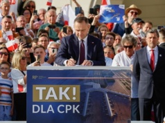 Karol Nawrocki podpisał projekt dotyczący CPK. Pierwsza inicjatywa ustawodawcza nowego prezydenta