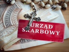 Zabiorą na Kościół 8 proc. bezpośrednio z pensji