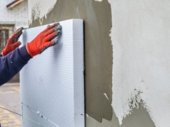 Wakacje to czas na termomodernizację szkół i przedszkoli. Mniejsze koszty energii