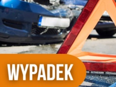 Wypadek w powiecie tomaszowskim, kierowca został zakleszczony w pojeździe. Są utrudnienia