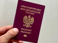 Paszport biometryczny na wrocławskim lotnisku – jedyny taki punkt w Polsce.