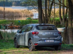 Już nie Mercedes. Najlepiej sprzedające się auto w Albanii to Dacia Sandero!