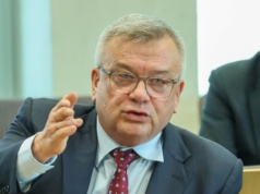 Żona najbogatszego posła otrzymała ponad milion złotych z KPO. 