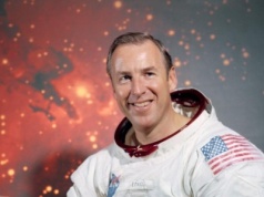 Nie żyje dowódca Apollo 13, Jim Lovell. Był obecny przy 