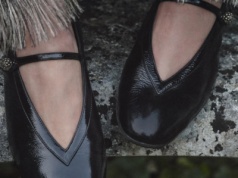 Oto najpiękniejsze baletki na jesień 2025. Dior składa hołd sztuce tańca