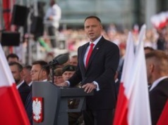 Nawrocki o reformie lektur. 