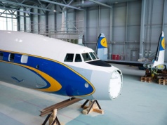 Lufthansa: Lockheed Super Star powraca w oryginalnym wyglądzie (zdjęcia)