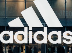 Czarne chmury nad marką Adidas. Ministerstwo oburzone nową kolekcją marki