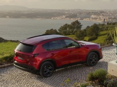 Nowy SUV Mazdy namiesza na rynku. 139 tys. zł nie zachęca do szukania