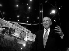 Nie żyje słynny astronauta. Jim Lovell miał 97 lat. 