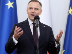 Nawrocki nagle pojawił się w oknie. Wykrzyczał to do ludzi