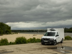 Test: Renault Kangoo Platforma L2 1.3 TCe Kontener izoterma z agregatem — potrafi zmrozić nie tylko ładunek