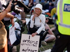 Ponad 150 zatrzymanych podczas demonstracji w Londynie. Policja ostrzega przed poparciem Palestine Action