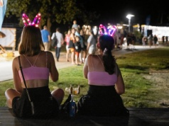 Uwielbiana miejscowość letniskowa Polaków wprowadza zakaz. Po 23 nie kupisz alkoholu