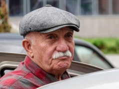 UE chce ograniczyć liczbę starszych kierowców. Tak zamierza tego dokonać