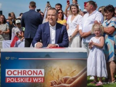 Karol Nawrocki będzie stał murem za polską wsią? Złożył projekt ustawy chroniącej polskie rolnictwo