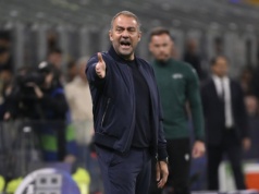 UEFA ukarała Flicka. Barca odpowiada i żąda wyjaśnień