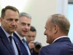 Kto byłby lepszym premierem: Tusk czy Sikorski? Oto wyniki sondażu