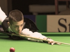 14-letni Polak odniósł pierwsze zawodowe zwycięstwo w cyklu World Snooker Tour