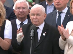 Kaczyńskiemu puściły nerwy na miesięcznicy smoleńskiej. 