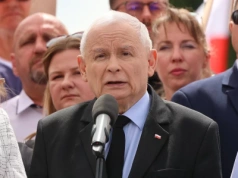 Kaczyński wściekły na miesięcznicy smoleńskiej.  „I te śmiecie, które tu stoją...”