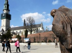 „Wyciągniętej do zgody ręki nigdy nie cofnęliśmy”. Jak polscy biskupi zdradzają spuściznę Wyszyńskiego