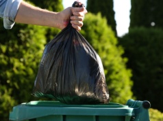 Dadzą mieszkańcom nowe worki na śmieci. Na nowy rodzaj odpadów