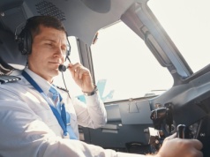 Pilot Ryanaira zemdlał podczas lotu nad Europą