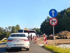 Gigantyczny korek na drodze do Karpacza. Policja kieruje ruchem