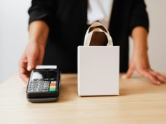 Jak finansowanie pozabankowe od Wealthon.com pomaga firmom rosnąć bez ograniczeń
